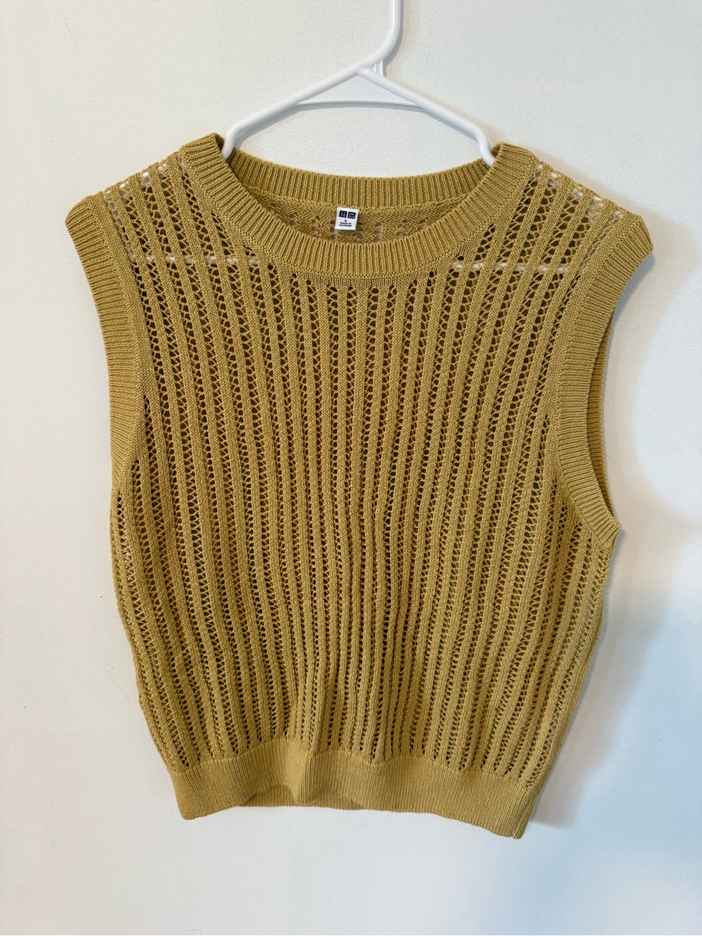 Uniqlo Women's Mustard Open-Knit Crewneck Sweater Vest